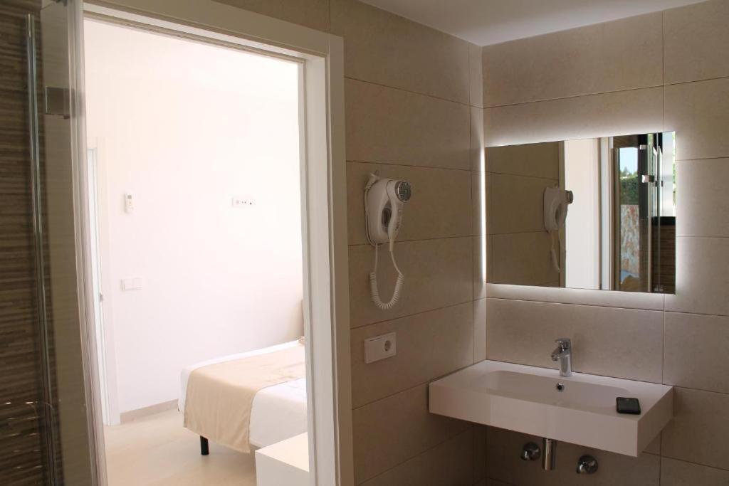 Villa Sonia Cala'N Blanes  ภายนอก รูปภาพ